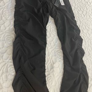 Kyodan Black Ruched Track Pants. NWT Size M